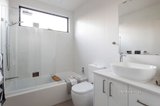 https://images.listonce.com.au/custom/160x/listings/4-rocke-street-ivanhoe-vic-3079/399/01036399_img_11.jpg?JeCUC2k3Or8