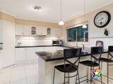 https://images.listonce.com.au/custom/160x/listings/4-rome-terrace-mooroolbark-vic-3138/701/01524701_img_06.jpg?rCsfQhXsa4c