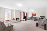 https://images.listonce.com.au/custom/160x/listings/4-ross-drive-castlemaine-vic-3450/127/01599127_img_03.jpg?-x-crRbflog