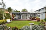 https://images.listonce.com.au/custom/160x/listings/4-rowan-avenue-bentleigh-east-vic-3165/553/01583553_img_08.jpg?tzFr1JBhOQc