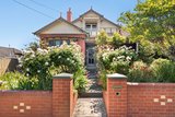 https://images.listonce.com.au/custom/160x/listings/4-roxburgh-street-ascot-vale-vic-3032/279/01595279_img_07.jpg?oVkreWznblE