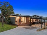 https://images.listonce.com.au/custom/160x/listings/4-royal-avenue-mooroolbark-vic-3138/463/01524463_img_01.jpg?R0Og_Uqt_IA