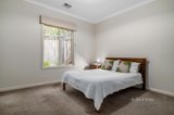 https://images.listonce.com.au/custom/160x/listings/4-russell-drysdale-place-diamond-creek-vic-3089/267/01313267_img_06.jpg?fINcX-gN3TU