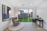 https://images.listonce.com.au/custom/160x/listings/4-sabina-park-drive-mulgrave-vic-3170/518/01768518_img_04.jpg?kJ51QHSg7RY