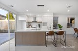 https://images.listonce.com.au/custom/160x/listings/4-sabina-park-drive-mulgrave-vic-3170/518/01768518_img_05.jpg?boJz8OamIiw