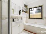 https://images.listonce.com.au/custom/160x/listings/4-sadler-street-williamstown-vic-3016/927/01203927_img_11.jpg?PXr-UXsaZZg