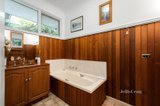 https://images.listonce.com.au/custom/160x/listings/4-sandra-court-croydon-vic-3136/036/01622036_img_10.jpg?nEVq6eDppro