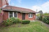 https://images.listonce.com.au/custom/160x/listings/4-sandridge-avenue-port-melbourne-vic-3207/668/01281668_img_02.jpg?rHW451CbdZM