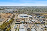 https://images.listonce.com.au/custom/160x/listings/4-seaside-parade-north-shore-vic-3214/198/01928198_img_10.jpg?dAvUFPDscVc