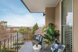 https://images.listonce.com.au/custom/160x/listings/4-seaton-street-glen-iris-vic-3146/438/00930438_img_14.jpg?l9APas5XPI4