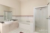 https://images.listonce.com.au/custom/160x/listings/4-south-crescent-northcote-vic-3070/178/01820178_img_06.jpg?_cT_kDHpnXM