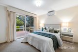 https://images.listonce.com.au/custom/160x/listings/4-sovereign-court-mornington-vic-3931/001/01942001_img_07.jpg?XuunOzF6pdE