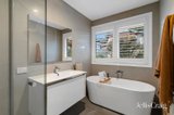 https://images.listonce.com.au/custom/160x/listings/4-sovereign-court-mornington-vic-3931/001/01942001_img_10.jpg?kwYm7FHpx9g