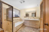 https://images.listonce.com.au/custom/160x/listings/4-soyuz-court-mount-clear-vic-3350/098/01918098_img_07.jpg?H7oerSiGBBY
