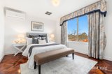 https://images.listonce.com.au/custom/160x/listings/4-spring-rise-glen-waverley-vic-3150/246/01942246_img_14.jpg?t7BfdwgX3Io