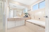 https://images.listonce.com.au/custom/160x/listings/4-spring-rise-glen-waverley-vic-3150/246/01942246_img_18.jpg?YW4hJJXz9EQ