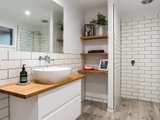 https://images.listonce.com.au/custom/160x/listings/4-statesman-crescent-mooroolbark-vic-3138/529/01524529_img_10.jpg?bY4GoviM4rk