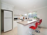 https://images.listonce.com.au/custom/160x/listings/4-summit-court-mooroolbark-vic-3138/010/01524010_img_04.jpg?WEN54vn_WOc