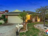 https://images.listonce.com.au/custom/160x/listings/4-sunnyridge-court-chirnside-park-vic-3116/500/01529500_img_10.jpg?Ix3KuTUHwPI