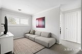 https://images.listonce.com.au/custom/160x/listings/4-sweeney-court-highton-vic-3216/346/01980346_img_19.jpg?iyH2QsLkt0k
