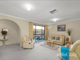 https://images.listonce.com.au/custom/160x/listings/4-tahlee-place-montmorency-vic-3094/937/01827937_img_02.jpg?PTp27uWV5ng