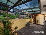 https://images.listonce.com.au/custom/160x/listings/4-tahlee-place-montmorency-vic-3094/937/01827937_img_08.jpg?pAM96AgH3uY