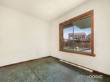 https://images.listonce.com.au/custom/160x/listings/4-the-bend-port-melbourne-vic-3207/802/01087802_img_04.jpg?g8u_Gk5cEs0