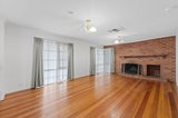 https://images.listonce.com.au/custom/160x/listings/4-the-gateway-croydon-south-vic-3136/933/01910933_img_03.jpg?pIRN0PnBCho