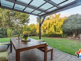 https://images.listonce.com.au/custom/160x/listings/4-the-wallaby-run-chirnside-park-vic-3116/949/01524949_img_15.jpg?QcG6y5cTniM