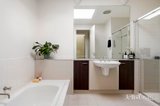 https://images.listonce.com.au/custom/160x/listings/4-thomas-street-port-melbourne-vic-3207/195/01809195_img_12.jpg?_OPN2ooz1QU