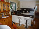 https://images.listonce.com.au/custom/160x/listings/4-towong-street-alfredton-vic-3350/869/01575869_img_05.jpg?rjaXxtdpK8U