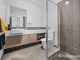 https://images.listonce.com.au/custom/160x/listings/4-vantage-close-ringwood-vic-3134/026/01526026_img_10.jpg?zuBpFForTZw