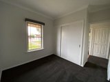 https://images.listonce.com.au/custom/160x/listings/4-victor-place-lara-vic-3212/156/01737156_img_11.jpg?UbbfmMmTCb8