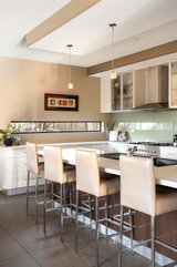 https://images.listonce.com.au/custom/160x/listings/4-wallaby-court-plenty-vic-3090/682/01817682_img_16.jpg?j-7Xa9mfwC8