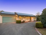 https://images.listonce.com.au/custom/160x/listings/4-wandana-street-mooroolbark-vic-3138/536/01524536_img_01.jpg?ku9y3CkbgN0