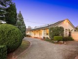 https://images.listonce.com.au/custom/160x/listings/4-wandana-street-mooroolbark-vic-3138/536/01524536_img_02.jpg?Ymk37QSK01w