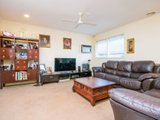 https://images.listonce.com.au/custom/160x/listings/4-wandana-street-mooroolbark-vic-3138/536/01524536_img_03.jpg?zQSzrn2he1Y