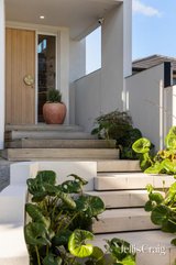 https://images.listonce.com.au/custom/160x/listings/4-warrigal-road-parkdale-vic-3195/917/01899917_img_26.jpg?Pb4g3hX3MSI