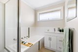 https://images.listonce.com.au/custom/160x/listings/4-watling-terrace-doncaster-east-vic-3109/283/01705283_img_08.jpg?TBphU6AJAuw