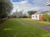 https://images.listonce.com.au/custom/160x/listings/4-wickham-grove-strathmore-vic-3041/476/00847476_img_05.jpg?4Cxio-hLdS4