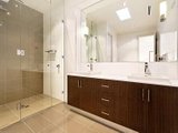 https://images.listonce.com.au/custom/160x/listings/4-willandra-avenue-canterbury-vic-3126/203/01684203_img_07.jpg?fkaknAsomFw