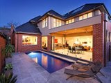 https://images.listonce.com.au/custom/160x/listings/4-willandra-avenue-canterbury-vic-3126/203/01684203_img_09.jpg?uK03kjw_B1c