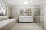 https://images.listonce.com.au/custom/160x/listings/4-willow-avenue-glen-waverley-vic-3150/345/01741345_img_09.jpg?qjE8aT_kdQk