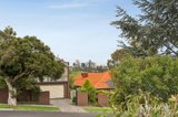https://images.listonce.com.au/custom/160x/listings/4-windella-quadrant-doncaster-vic-3108/189/01818189_img_11.jpg?DanWhLLSdlY