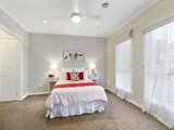 https://images.listonce.com.au/custom/160x/listings/4-woodlee-rise-lilydale-vic-3140/126/01524126_img_12.jpg?GRJLidHkHow