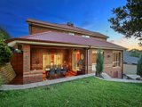 https://images.listonce.com.au/custom/160x/listings/4-woodlee-rise-lilydale-vic-3140/126/01524126_img_17.jpg?8DES_qGSzTU