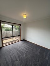 https://images.listonce.com.au/custom/160x/listings/4-woodworth-street-new-gisborne-vic-3438/423/01582423_img_06.jpg?ApAWvjthqn8