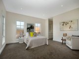 https://images.listonce.com.au/custom/160x/listings/4-yonga-road-balwyn-vic-3103/676/01683676_img_05.jpg?kjK8eT-b9G4