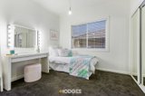 https://images.listonce.com.au/custom/160x/listings/4-york-street-strathmore-vic-3041/454/01633454_img_10.jpg?_EKFssJDhlQ