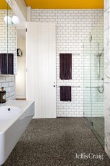 https://images.listonce.com.au/custom/160x/listings/40-48-faraday-street-carlton-vic-3053/328/01988328_img_21.jpg?IIERFTtjXI8